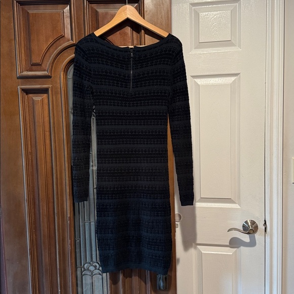 Alice-Olivia  size xs 57 viscose 23 ny wool 2 cashmere good condition - Picture 2 of 13
